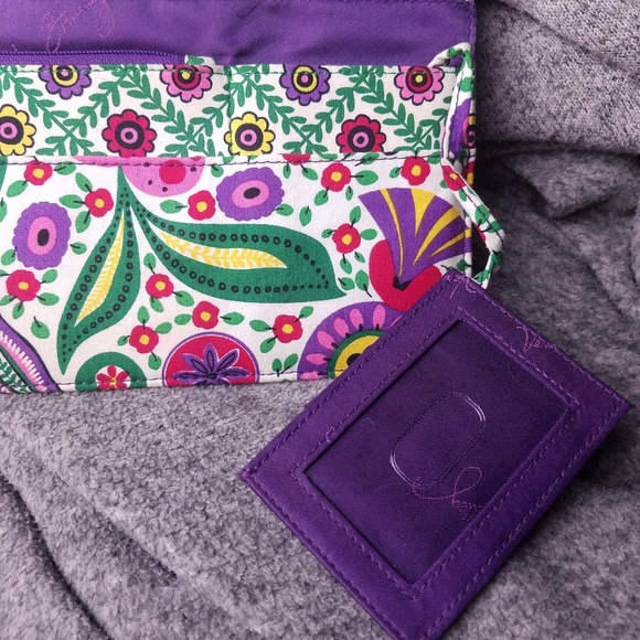 Vera Bradley Floral Envelope Clutch Bag - Picture 7 of 8